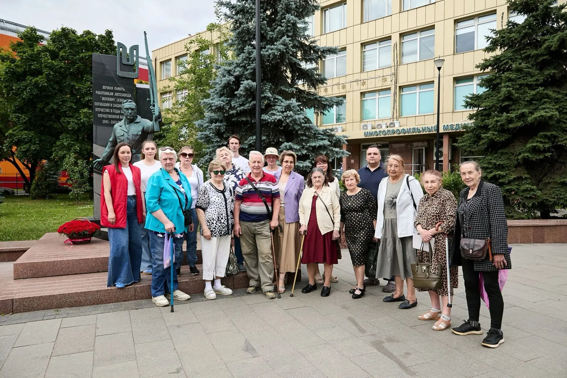 22 июня. День, который мы помним. Всегда. 🕊️

Сегодня, в День памяти и скорби, сотрудники управляющ