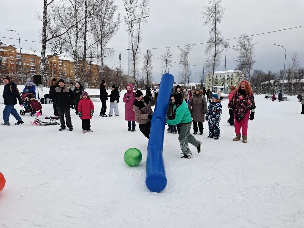 🌟 Погружаемся в зимнюю сказку 🌟  Сегодня в городском парке прошла развлекательная новогодняя програм