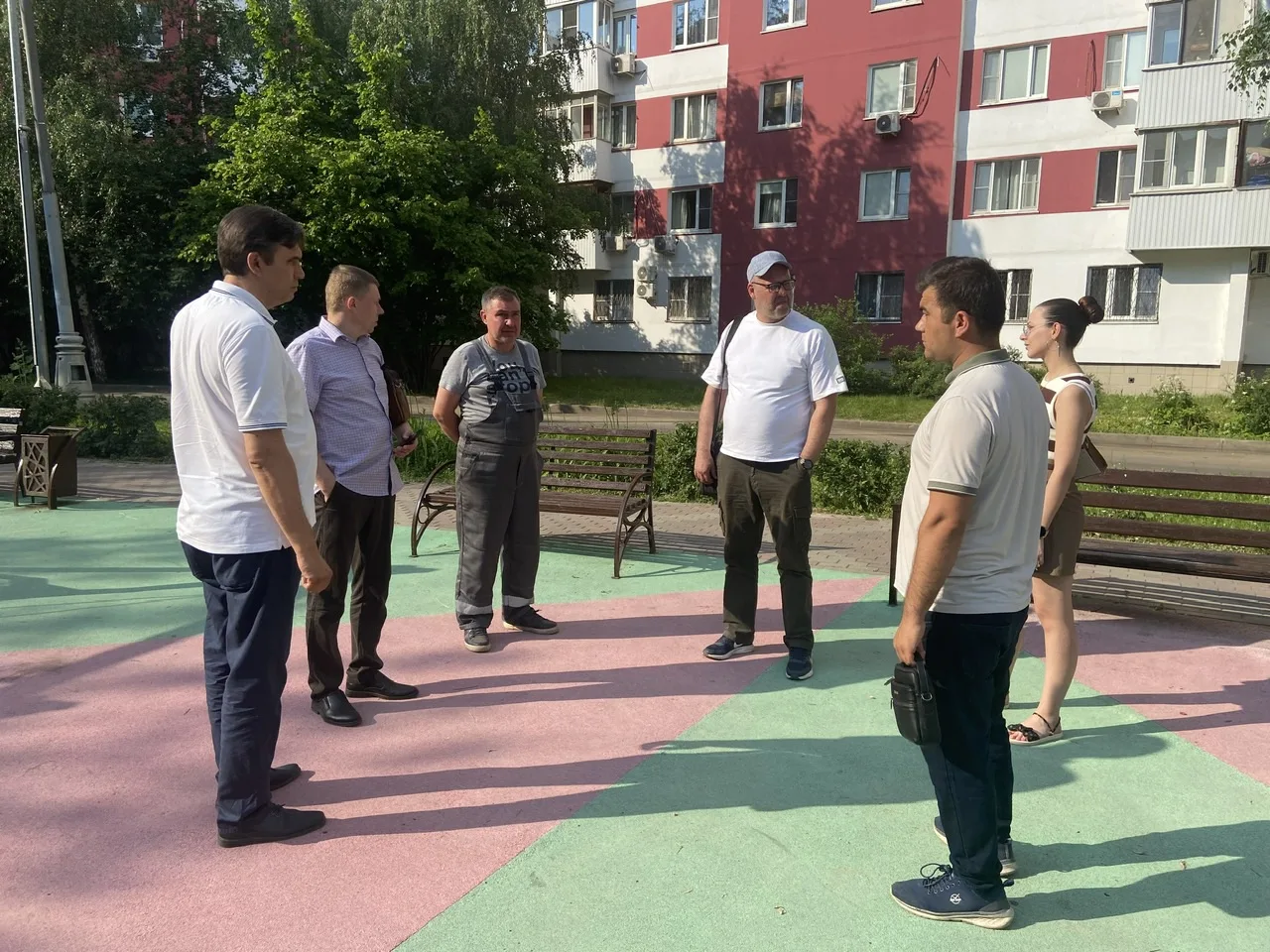 Сегодня, 11 июня, глава управы района Митино Низамов Алексей Сергеевич, совместно с общ...