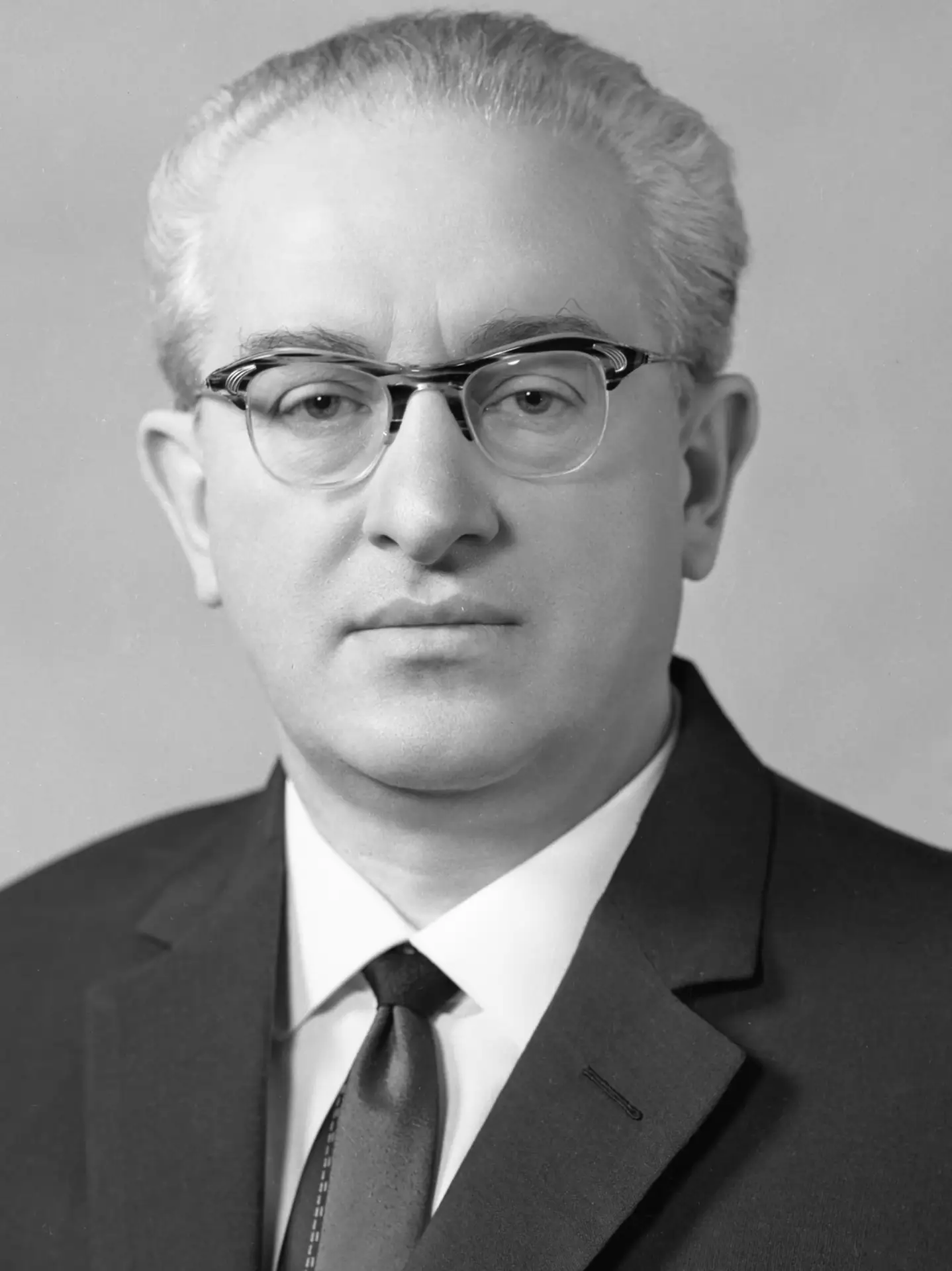 15 июня родился ЮРИЙ ВЛАДИМИРОВИЧ АНДРОПОВ (1914-1984)
