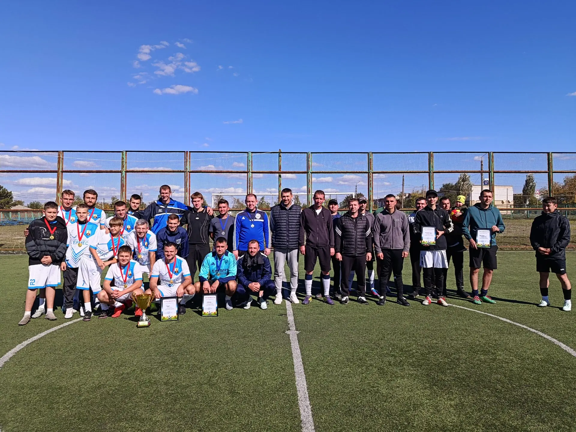 ⚽ В Мангушском муниципальном округе прошёл Кубок памяти Ивана Ефимовича Харабуги по мин...