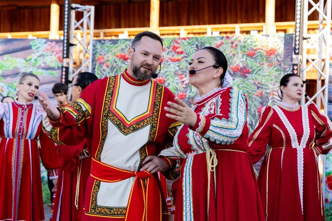 🔊Громче, Амур!

🎶 Амурский народный хор едет покорять Владивосток!

🔸 10 коллективов. 8 муниципал