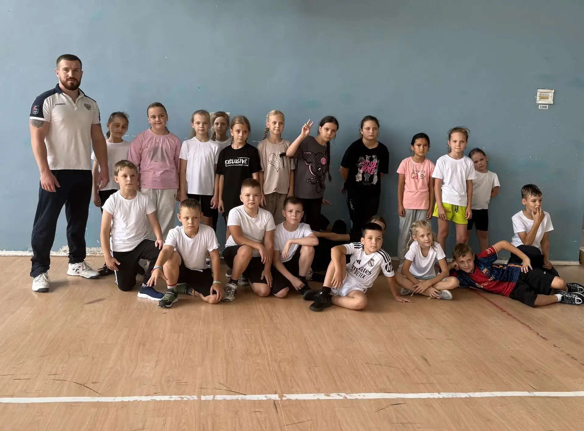 Сила, дух и дисциплина: на базе СОШ №4 прошла открытая тренировка по всестилевому карат...