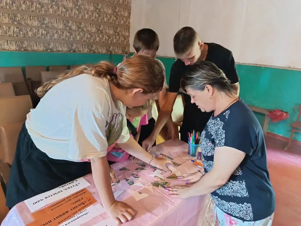 🌿🩺 В хуторе Красная Поляна прошла познавательная программа «Вас приглашает Зелёная аптека». К ребя
