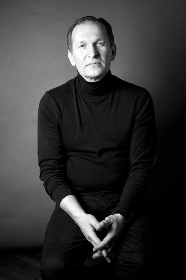 Я не политик, и не хочу углубляться в украинскую тему. Но разрушенный Донецк, гибель ми...