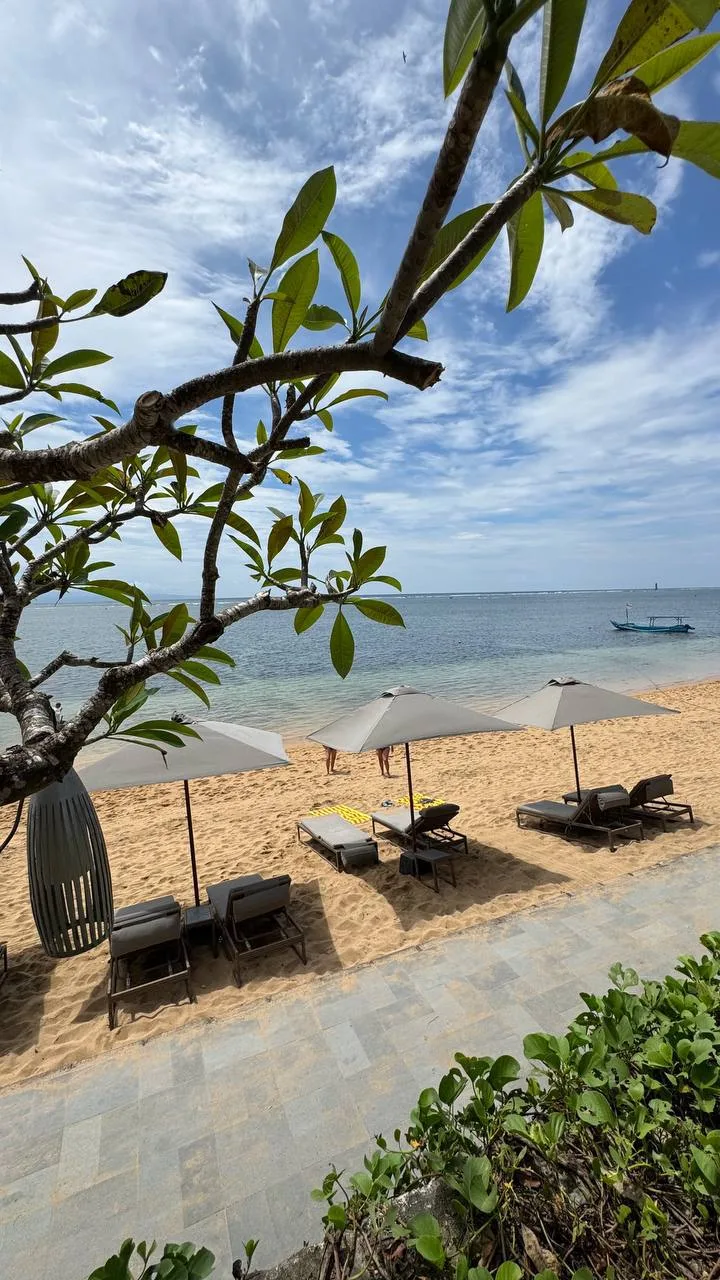 Лето - время отдыхать на Бали

📍MAYA SANUR 5* , Санур

Стильный и очень зеленый бутик-отель с компа