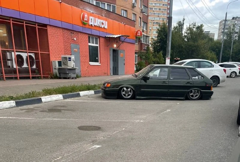 🏎️ Городской суперкар: как такое вообще ездит?