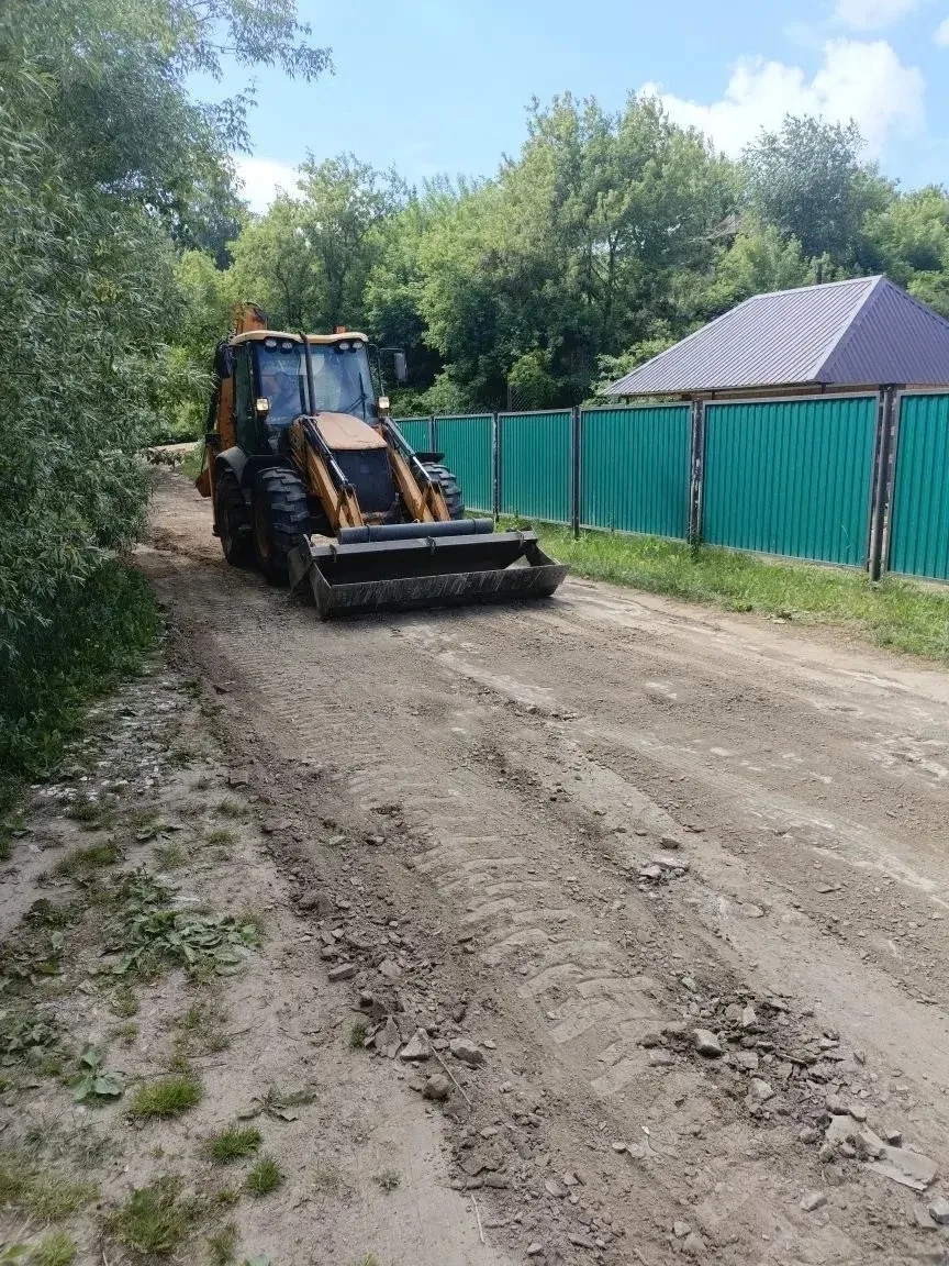 🌳Начались работы по ремонту дороги по улице Речной 

✅«Проект предусматривает отсыпку дороги, сейча