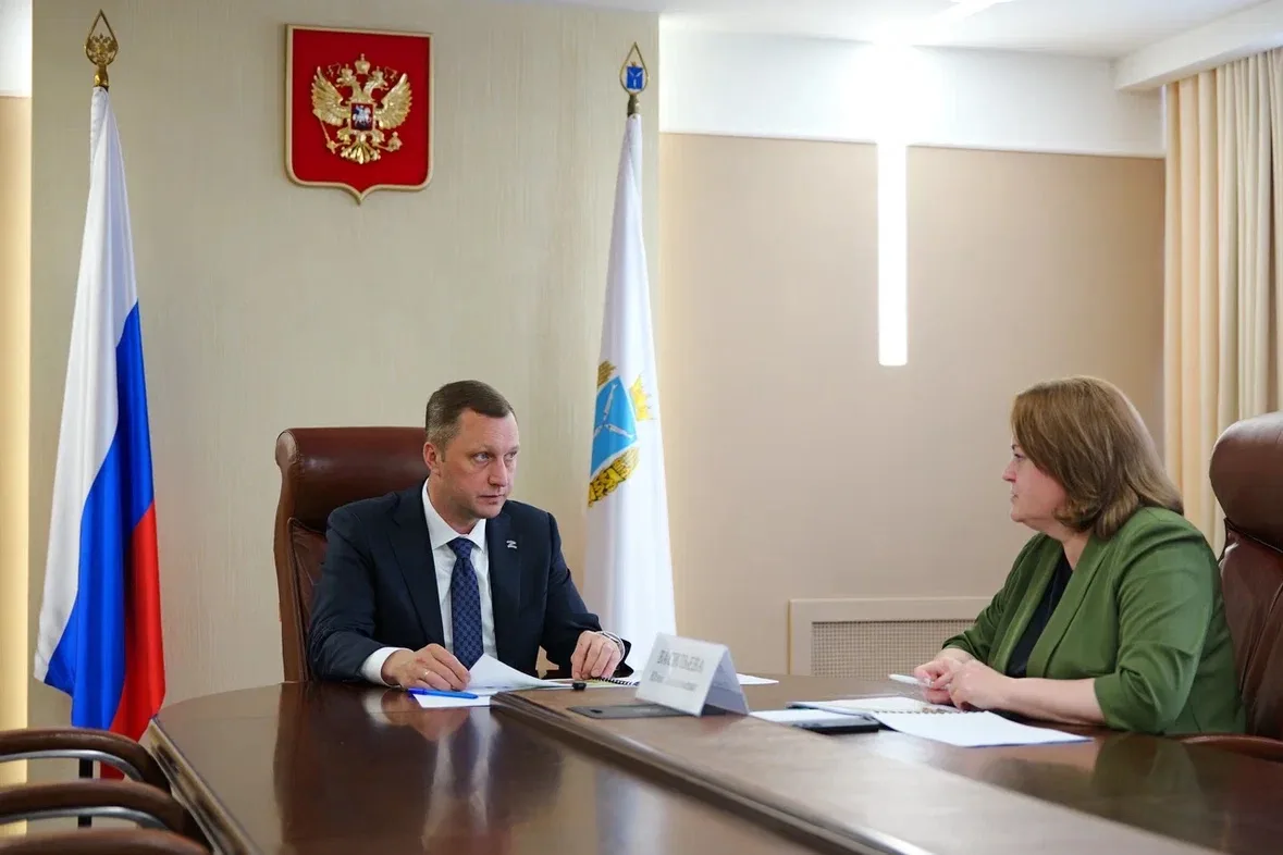 Губернатор Роман Бусаргин 1 июня встретился с уполномоченным по правам ребенка в Сарато...