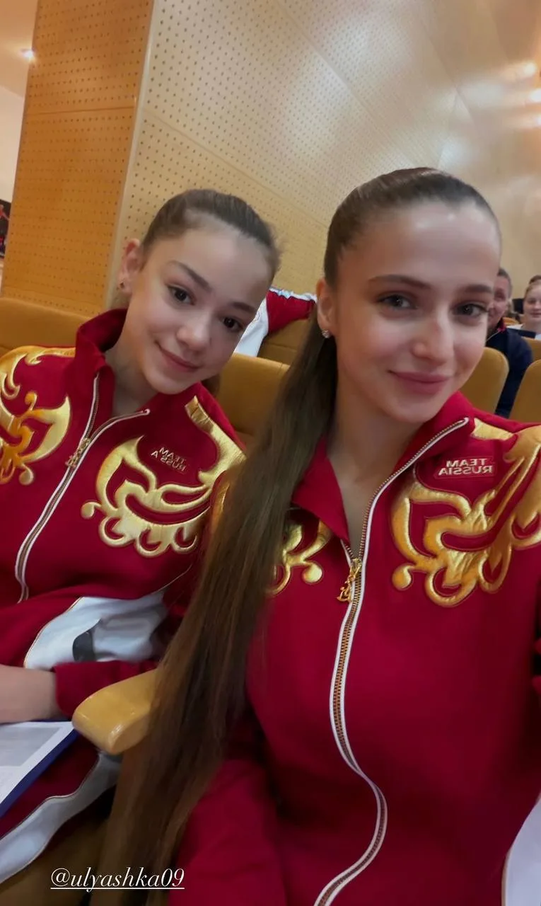 Милена и Ульяна 😍