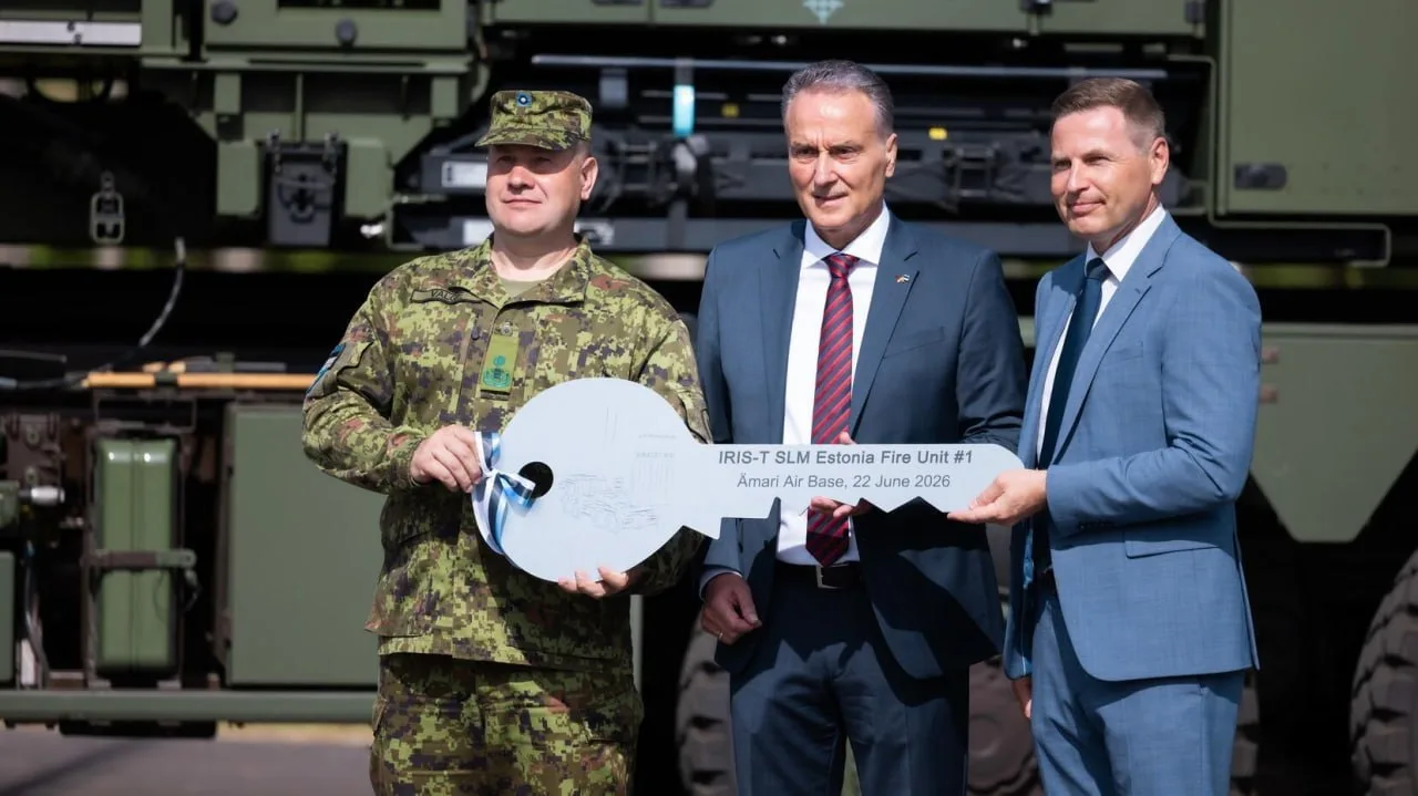 🇩🇪🇪🇪Эстония сегодня получила из Германии первые ЗРК IRIS-T, сообщает гостелерадио страны.

IRIS-