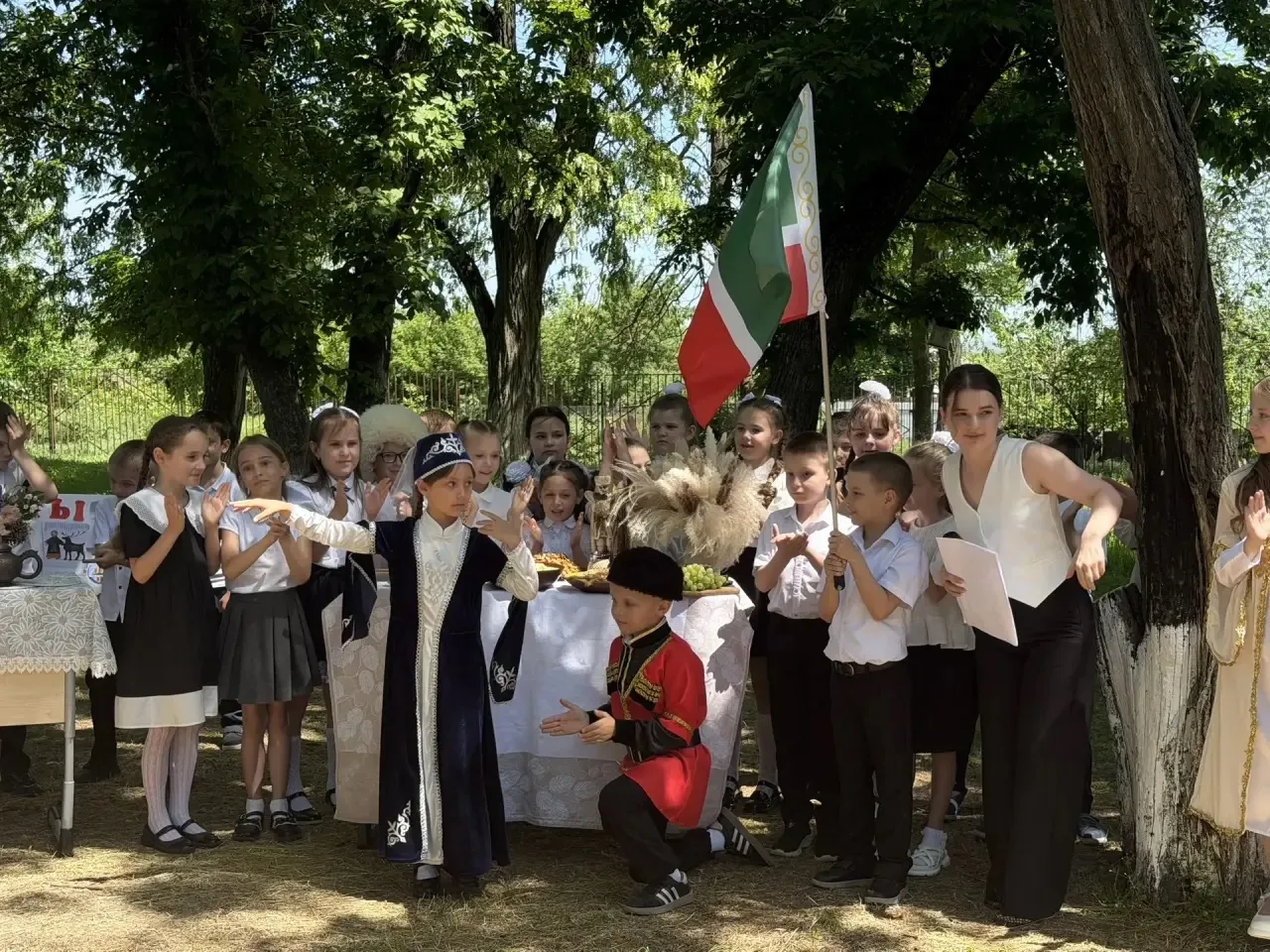 Россия — многонациональная страна, где проживает более 190 народов, у каждого из которы...