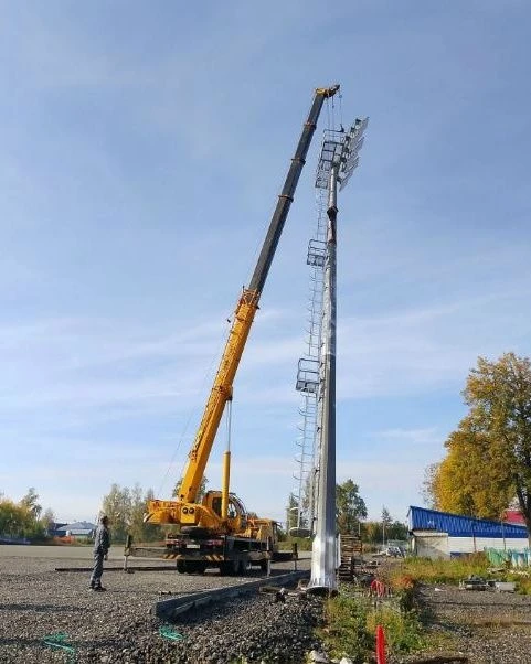 Продолжаются работы по реконструкции городского стадиона.