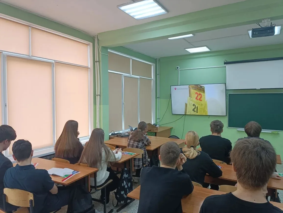 🎬 В рамках марафона «Наследники Победы» в нашем ЦО прошла акция «Кино Победы»  Наши ученики присоеди