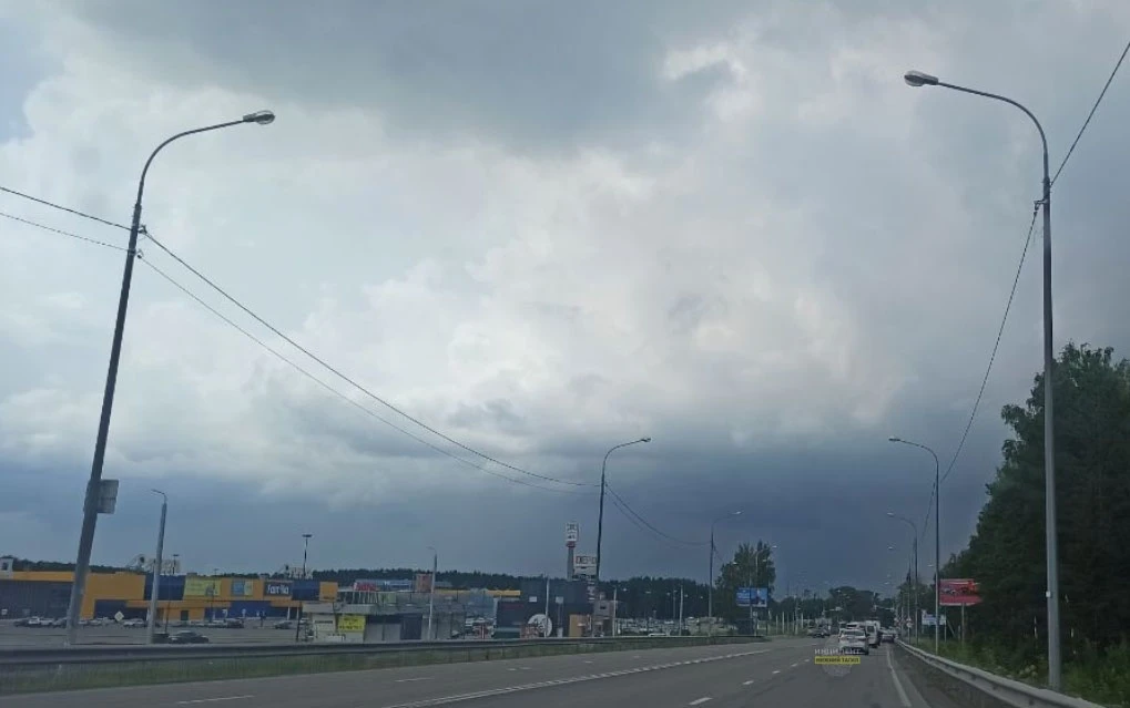 ⭕ В Нижнем Тагиле автовладельцы начали получать штрафы за вынужденный объезд очереди на заправку. 
 