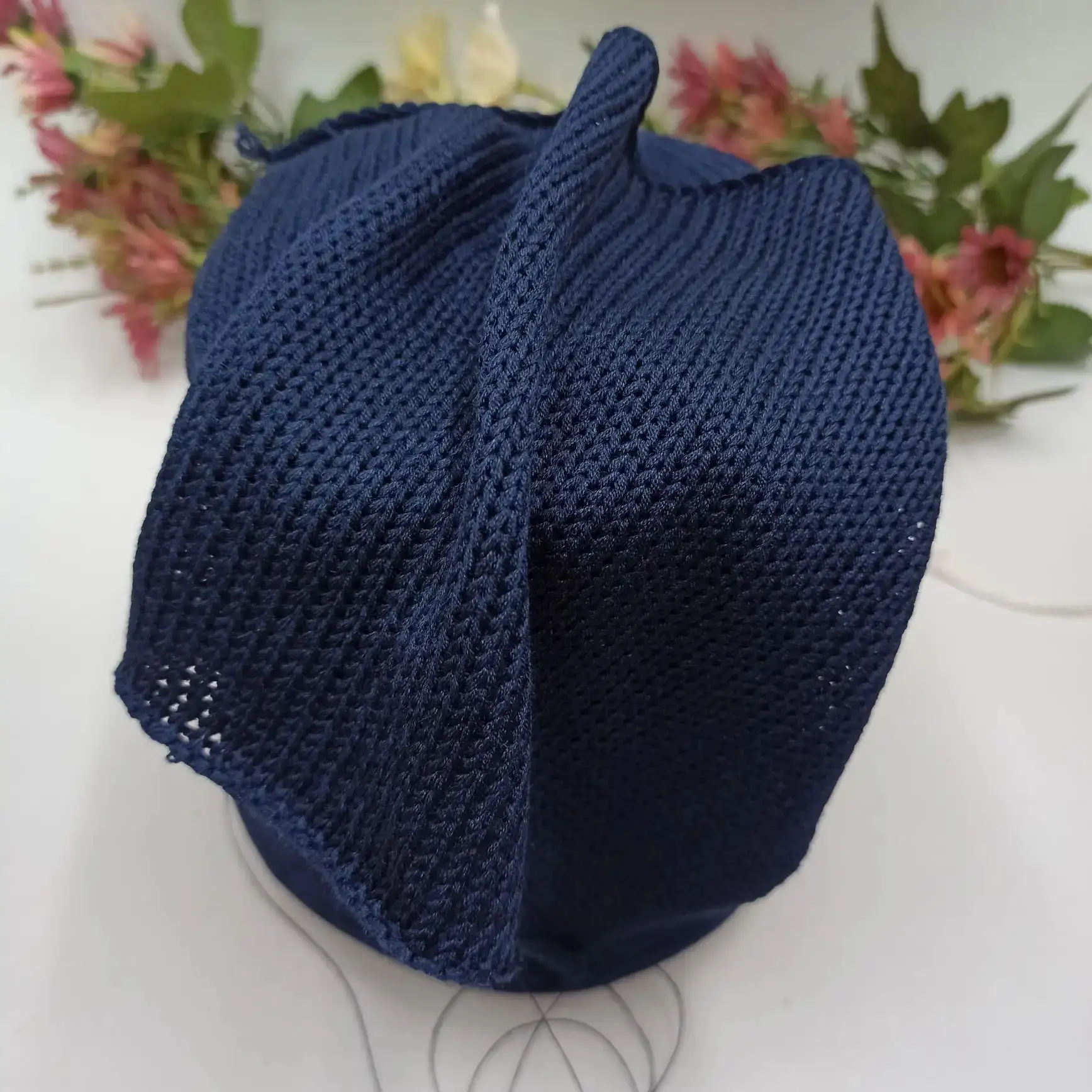 Образец из арт 

100% шёлк Schappe Tussah FbSilk
Метраж: 3500м/100гр

Связан в 6 нитей
Машина 5-й кл