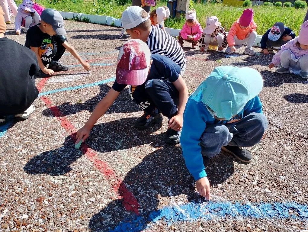 🎉 Яркий праздник детства в нашем саду!
Сегодня в нашем детском саду состоялось самое тёплое и радос
