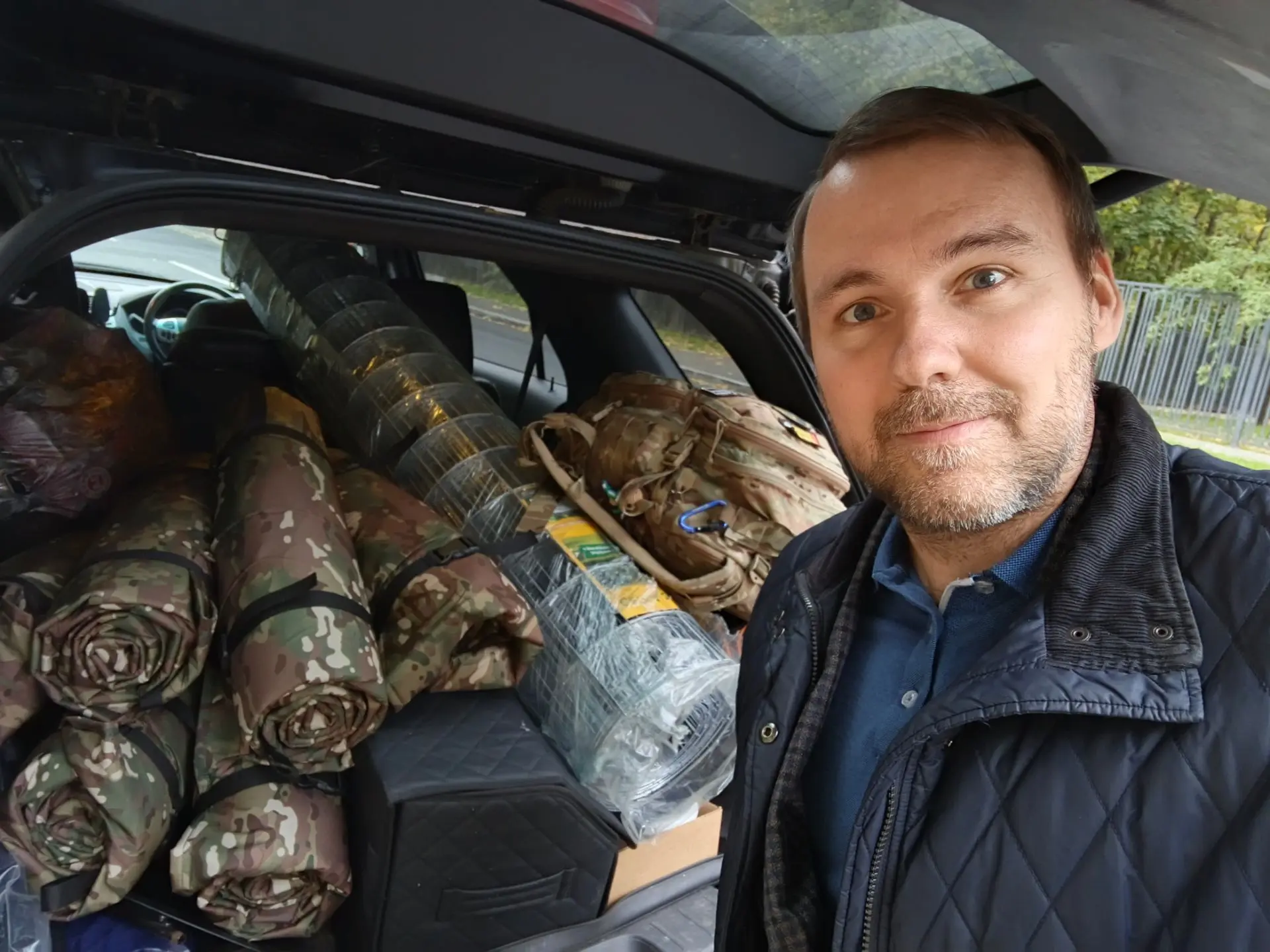 Друзья, пишу эти строки с моей дороги в Брянское приграничье, к бойцам-танкистам. Везем...