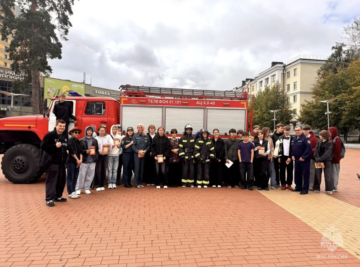 📌В Балашихе спасатели в игровой форме обучили детей пожарной безопасности