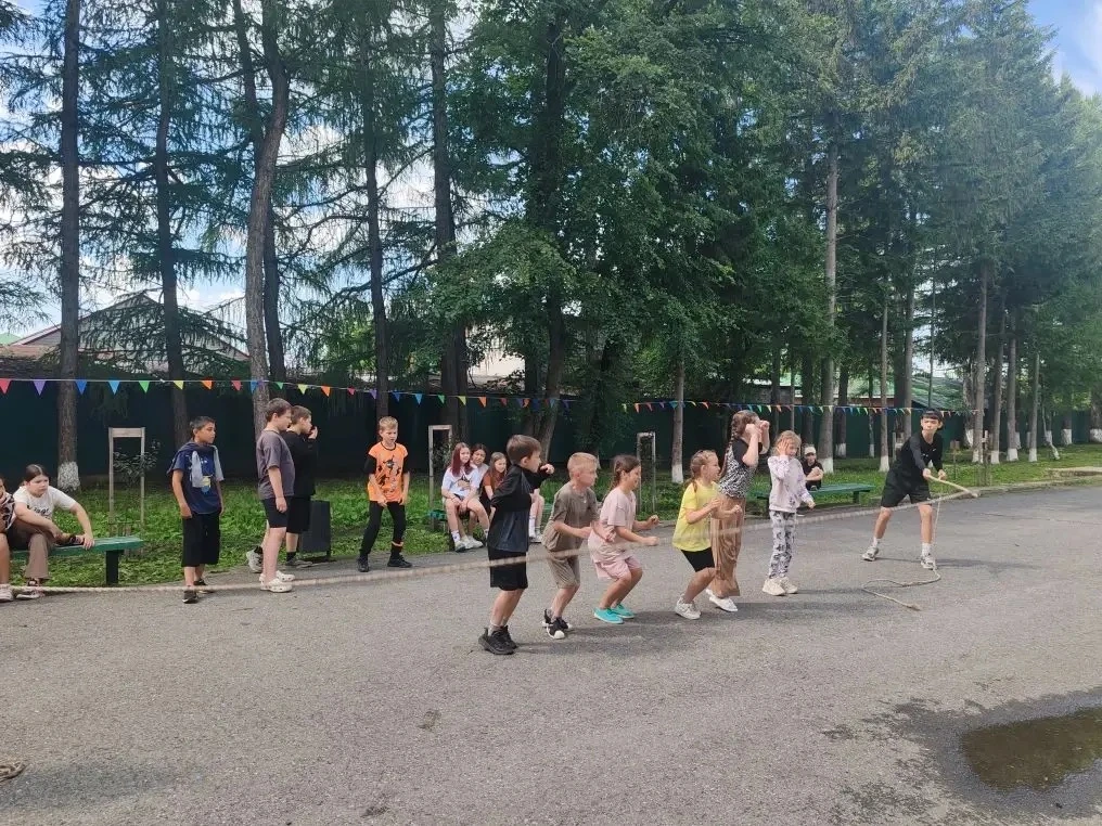 17.06🎈

Наш воздушный шар продолжает удивлять!

Двенадцатый день нашего путешествия выдался по-наст