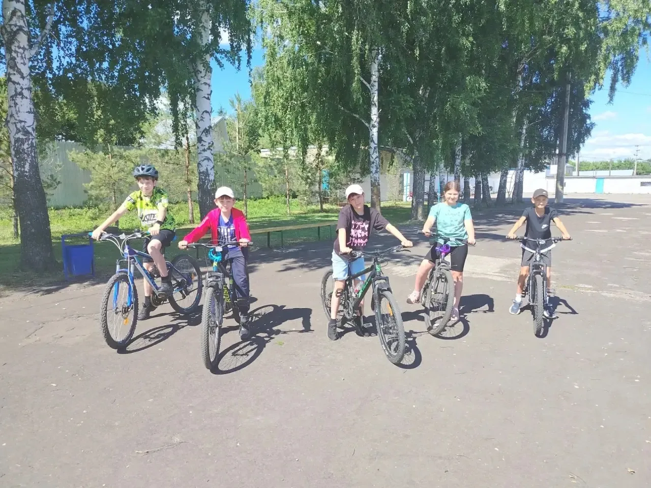 🚴‍♂️ Безопасность и ремонт: как прошел вчерашний день в лагере

Провели с ребятами важную беседу о 