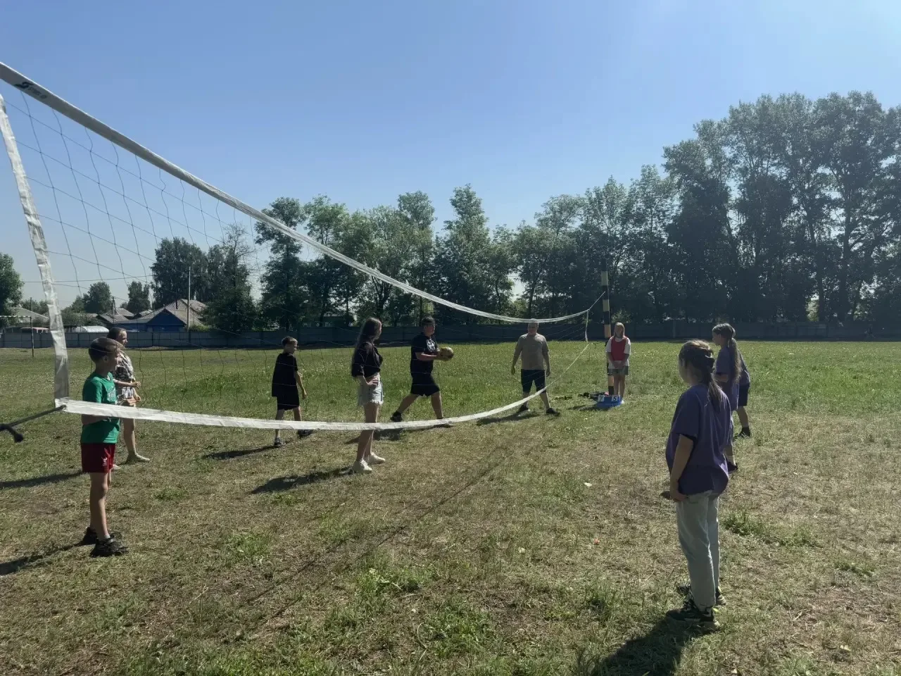 🏐🇷🇺 В клубе по месту жительства «Импульс» состоялся турнир, посвящённый предстоящему Дню России.

