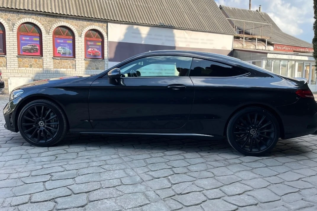 Продам 
Mercedes C-Class Coupe 2020 
Комплектация: AMG C 43 4MATIC 
 
Цена: 3 120 000 ₽ 
Под ключ: 3