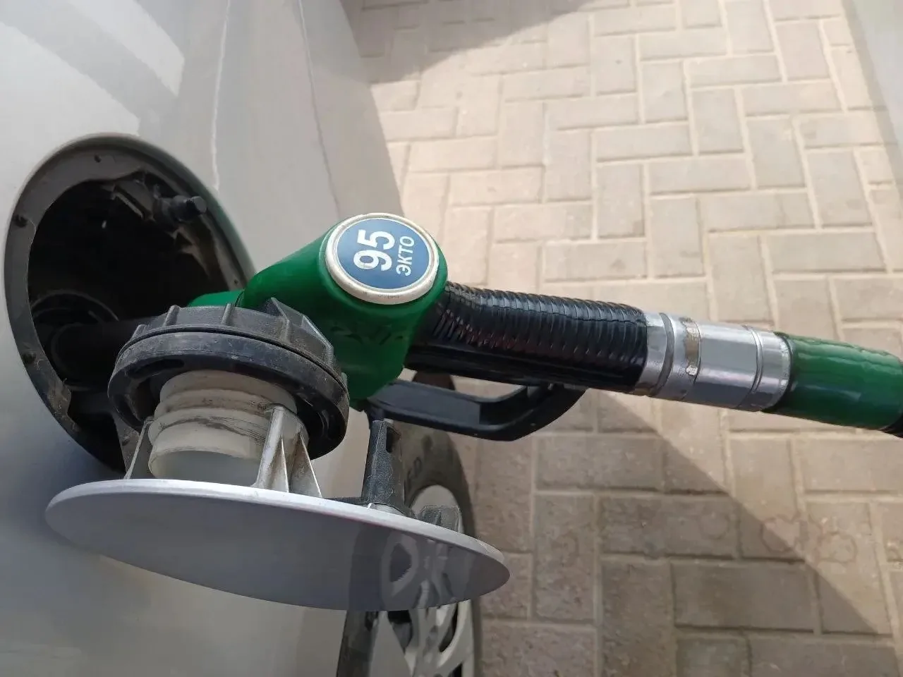 🚗 Калужане просят разрешить заливать бензин в канистры