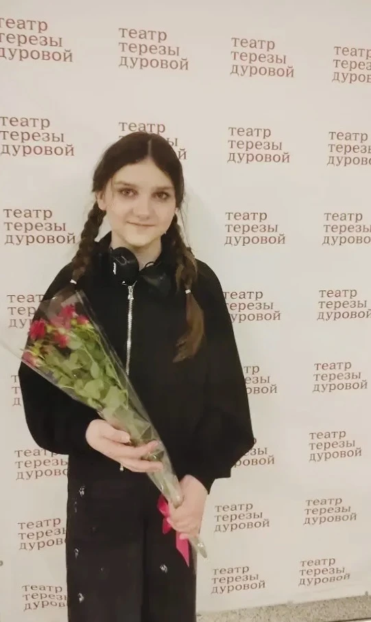 🤩УСПЕХ ЮНОЙ АКТРИСЫ: ОЛЕСЯ ИЗ 5 «И» ВЫСТУПИЛА НА ФЕСТИВАЛЕ «КЛАССИКА ПОБЕДЫ. ВРЕМЯ ГЕРОЕВ»  ⭐️Гордим