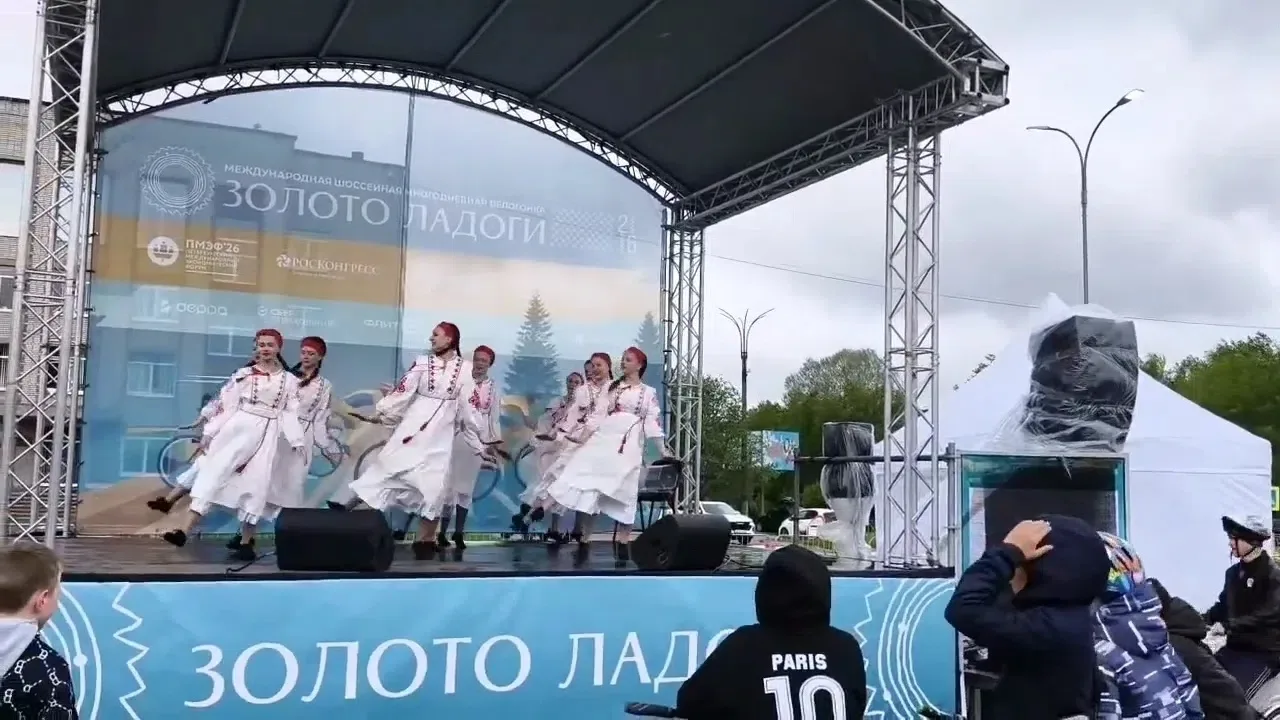 Хореографический ансамбль "Арабеск" (руководитель А. И. Шорохова) на IV Международной ш...
