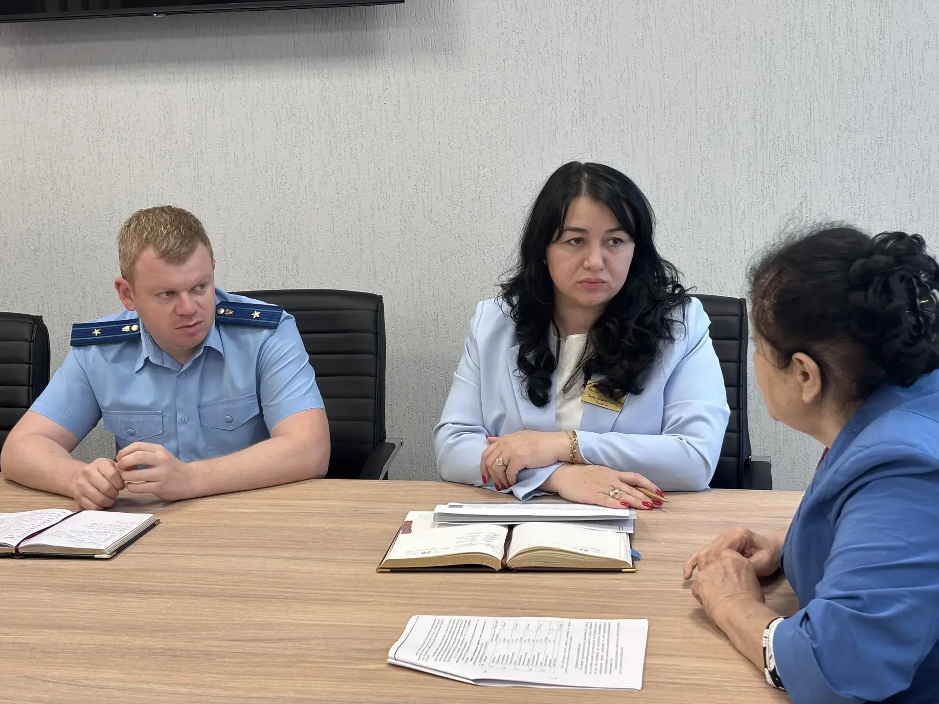 ✅Заместитель прокурора Шовгеновского района провел встречу с представителем Шовгеновско...