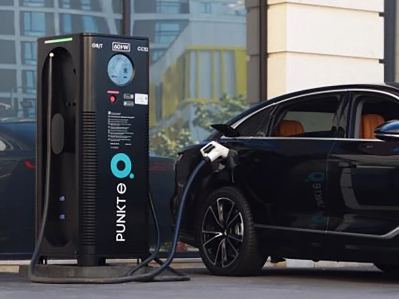🔋 Развитие зарядной сети в России упирается в дефицит доступной мощности