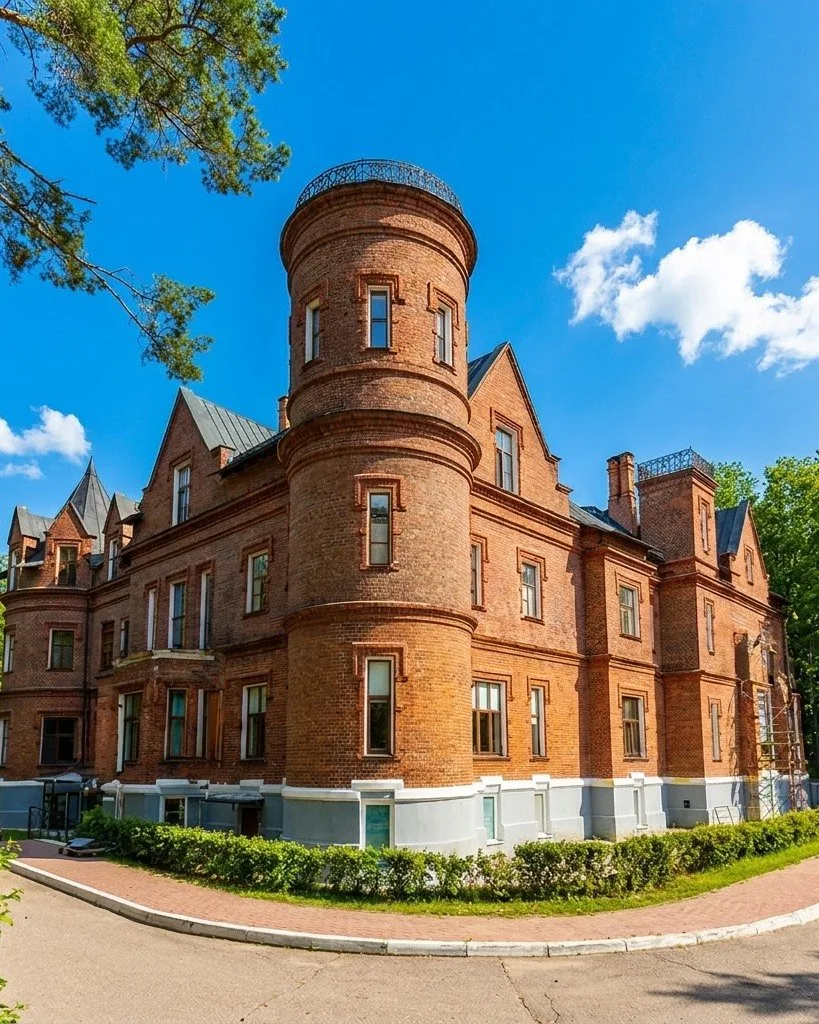 # 🏰 Усадьба Васильевское — забытая красота под Кубинкой