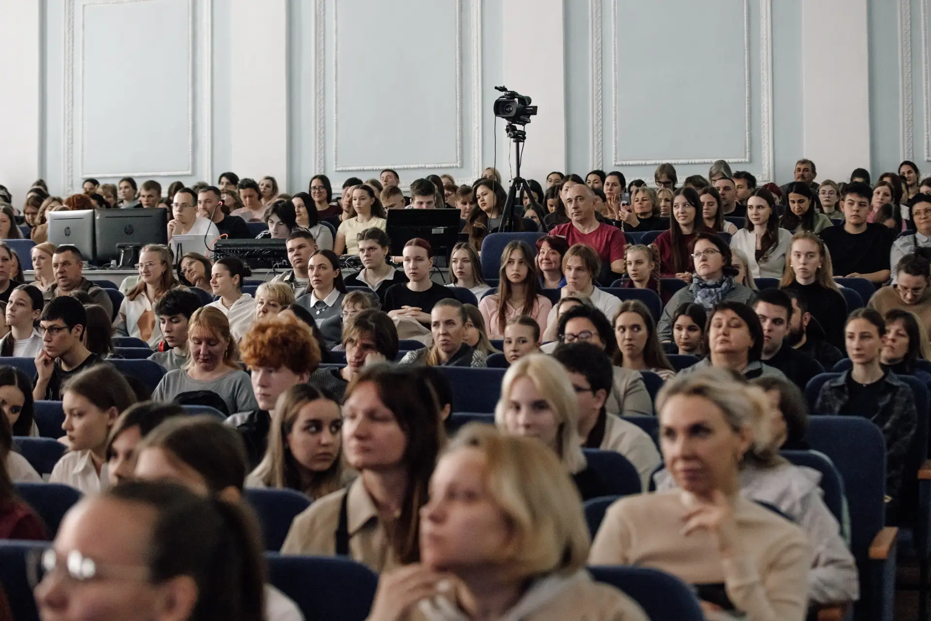 🎓 Присоединяйтесь к нашей дружной университетской семье!