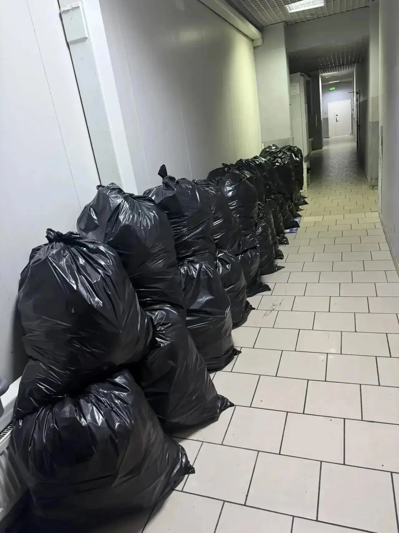Оазис-Плаза, что творится после открытия? +35, кондиционеры не работают, духота кругом,...