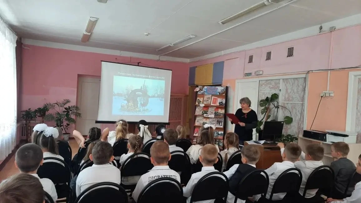 Интерактивная беседа «Вклад животных в Победу!» 🐴🐕‍🦺🐈  1️⃣ «А» класс, внимание! 7 мая ребята говорим
