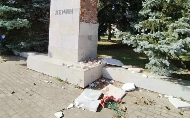 Ленина затянули в манипуляции.