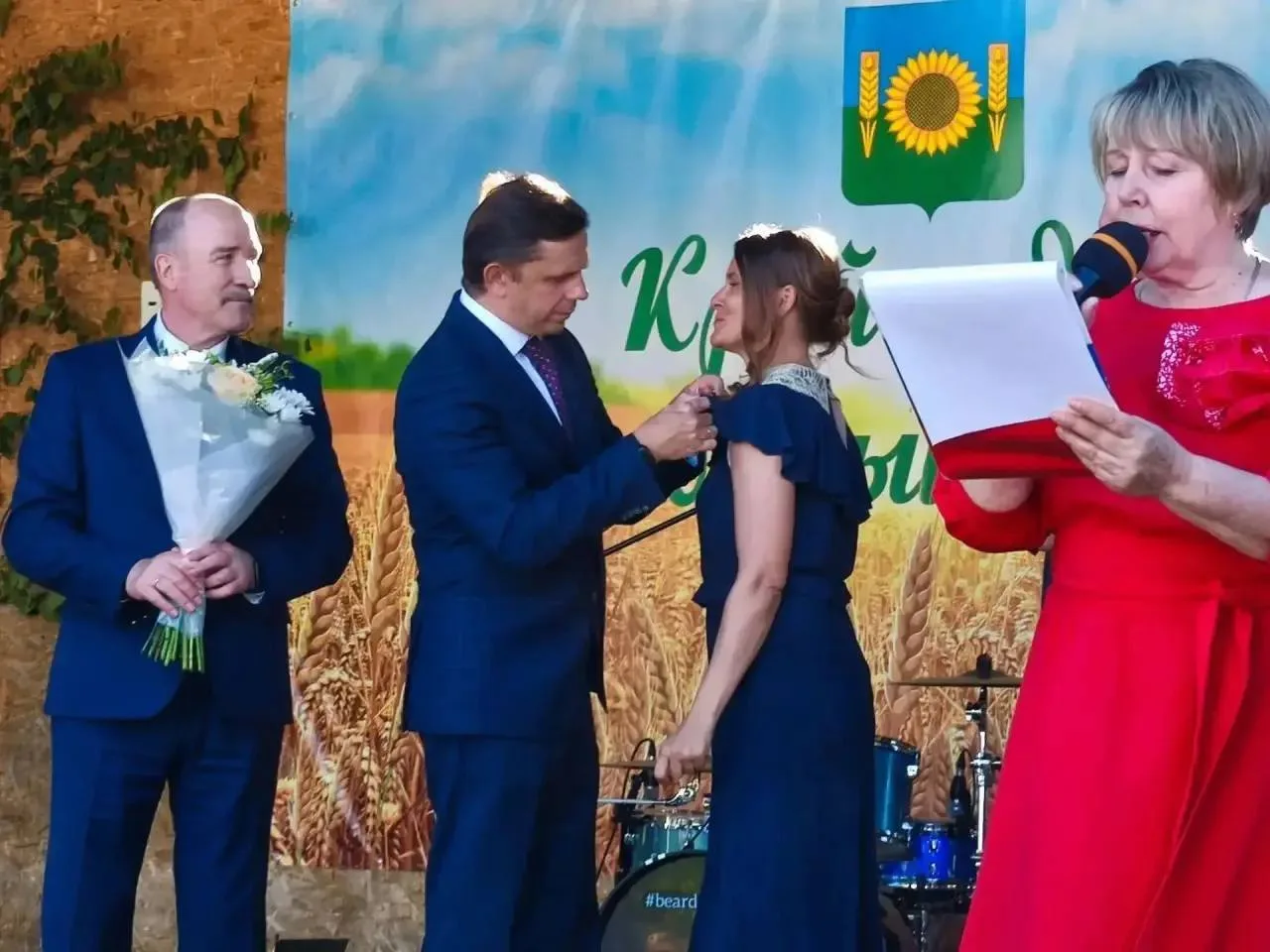 Члена Экспертного совета Палаты молодых законодателей Юлию Мальфанову наградили медалью...