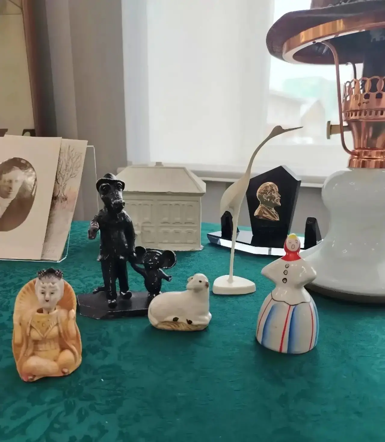 🏛Новые поступления…
❗Маленькие игрушки, в которые не поиграть...

🤔Как же мы, люди, любим создават