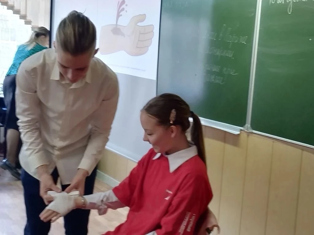 📅Календарь Первых. Апрель. Урок Первой Помощи.  В рамках конкурса первичных отделений и по заданию а