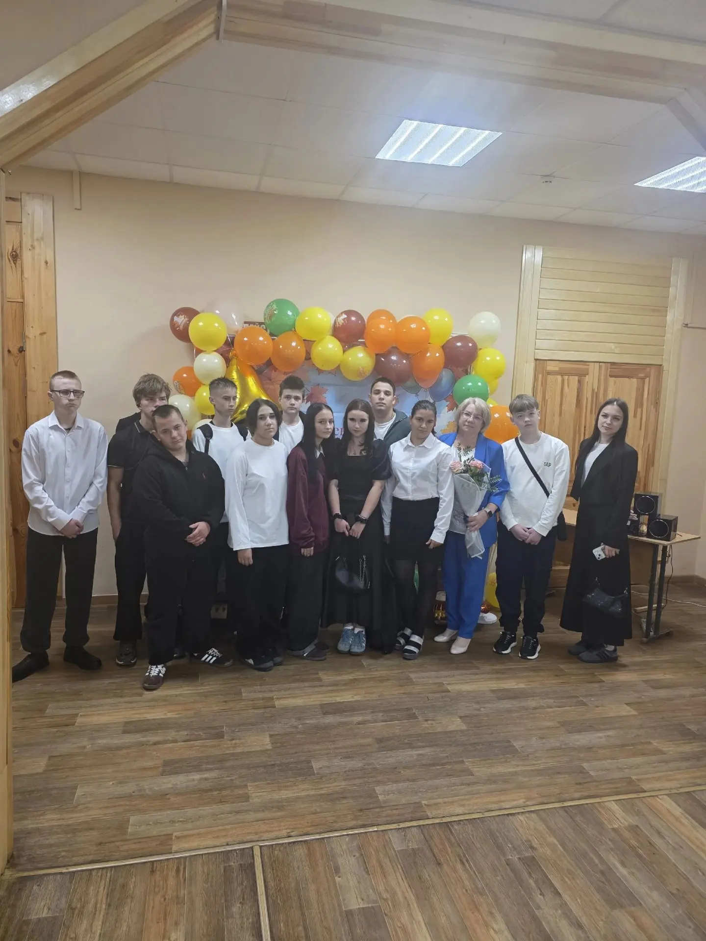 🎉👏🌟 День знаний в МБОУ ВСОШ №1 — это особенный праздник, объединяющий учеников разны...
