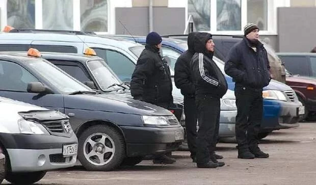 🚖 В парламент Башкирии внесли проект закона о запрете таксистов-зазывал