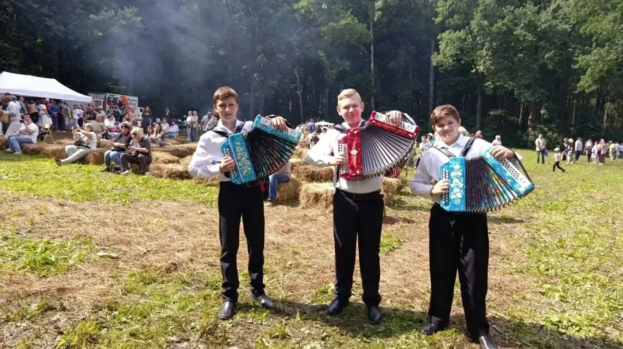 🎶 🎉🔥Детский ансамбль гармонистов «ДобраСвет» на фестивале в Ясной Поляне!💥🫶
