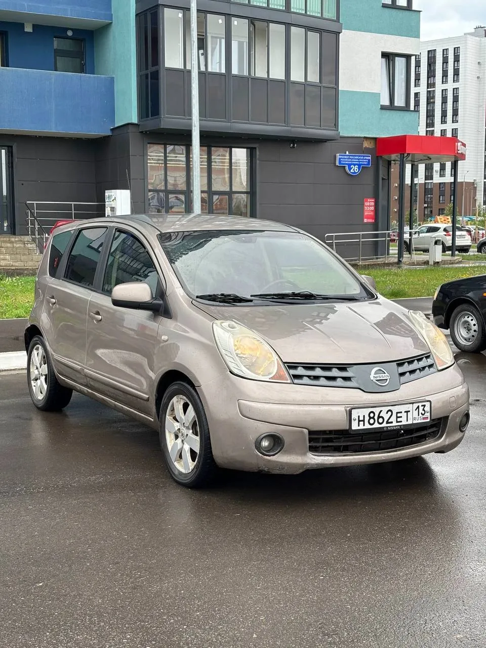 ниссан ноут 2008г на автоматe