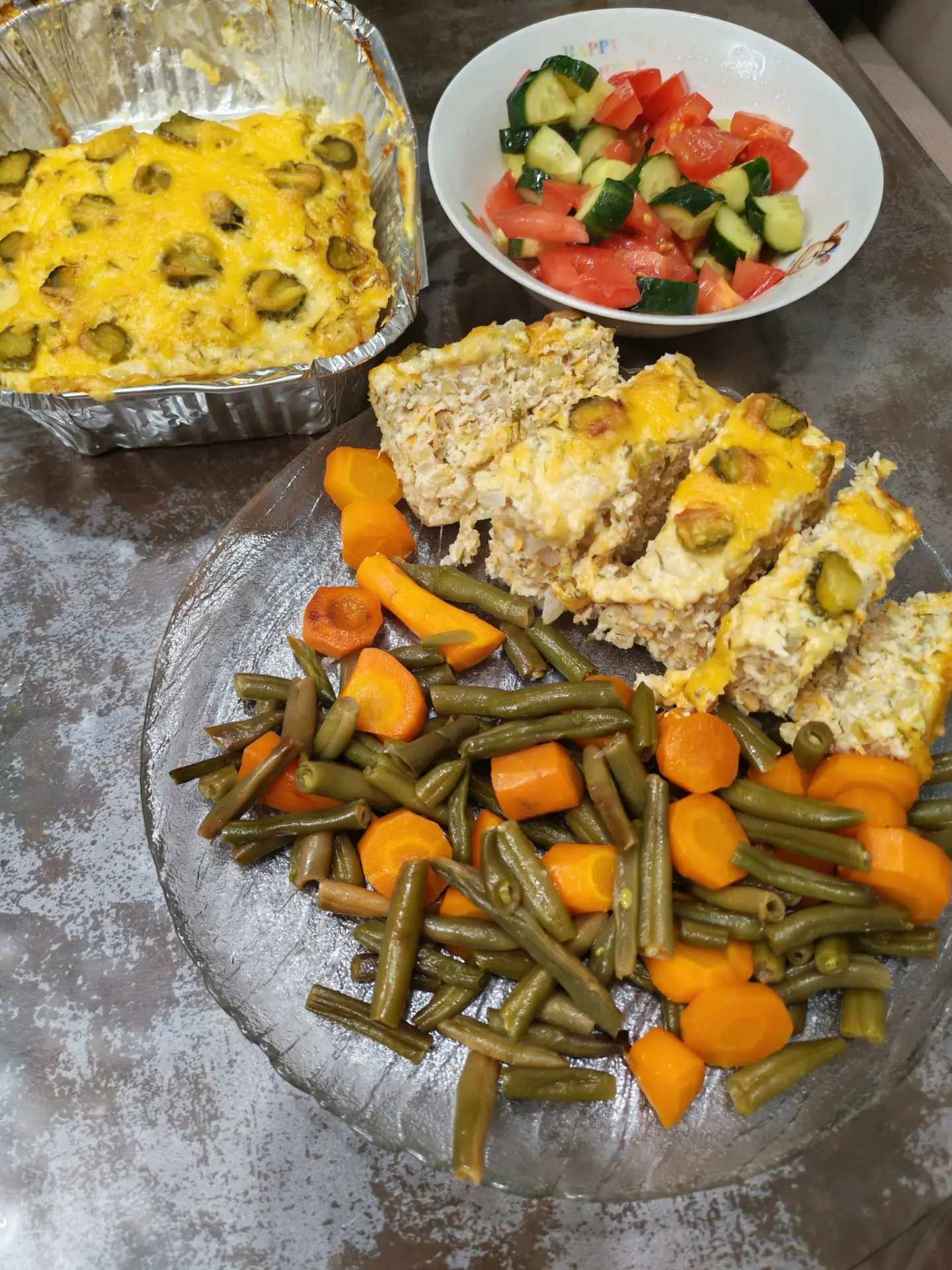 Мясное суфле-запеканка с сырно-огуречной шапкой