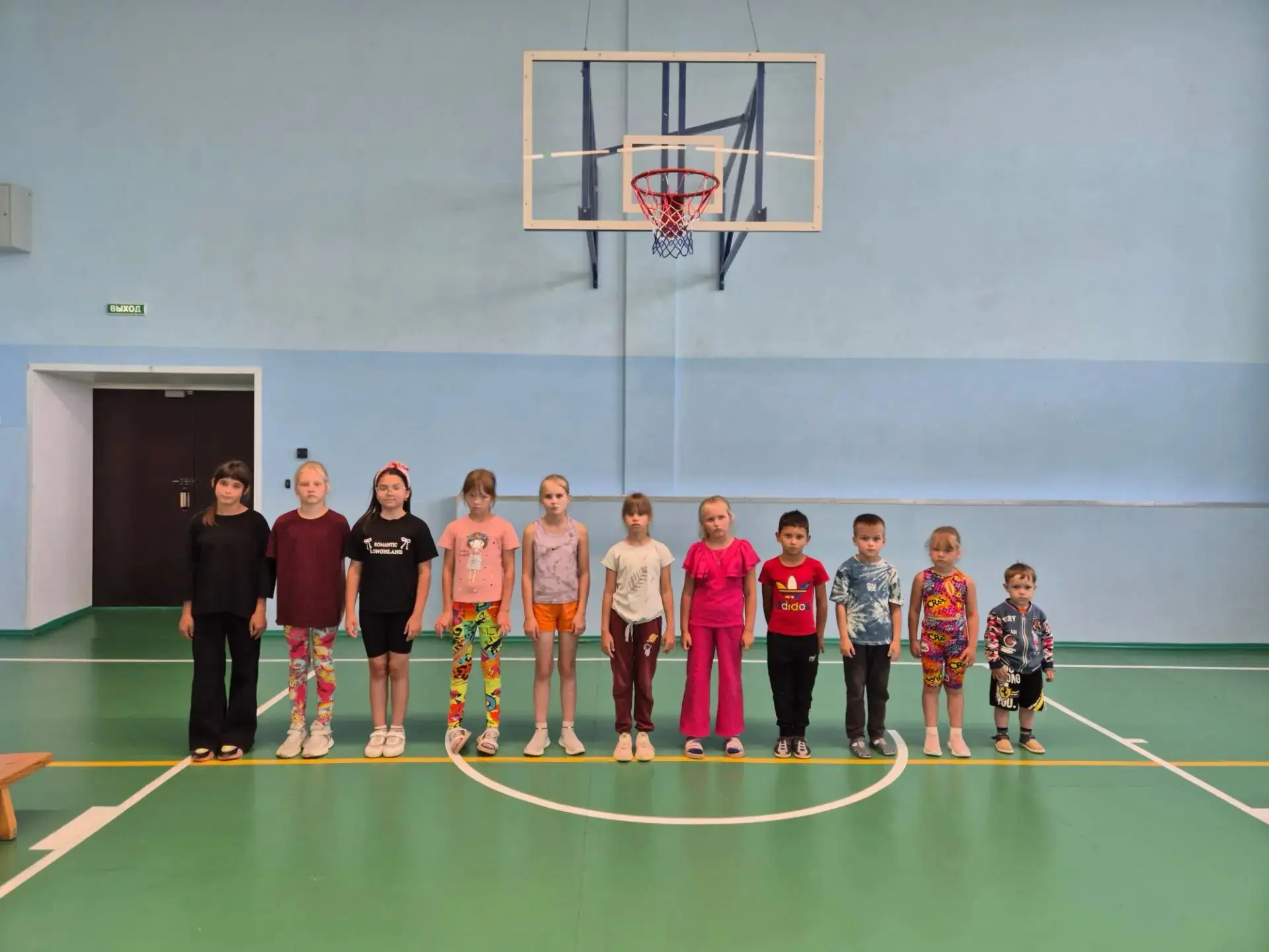 ⛳⛹🧘 #Нашиддошколята побывали в гостях у ребят #ПришкольногоЛагеря 🌞 
     👫💪 Для ребят были пров