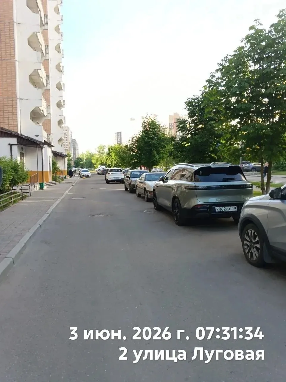 Ежедневно проводятся работы по уборке территории