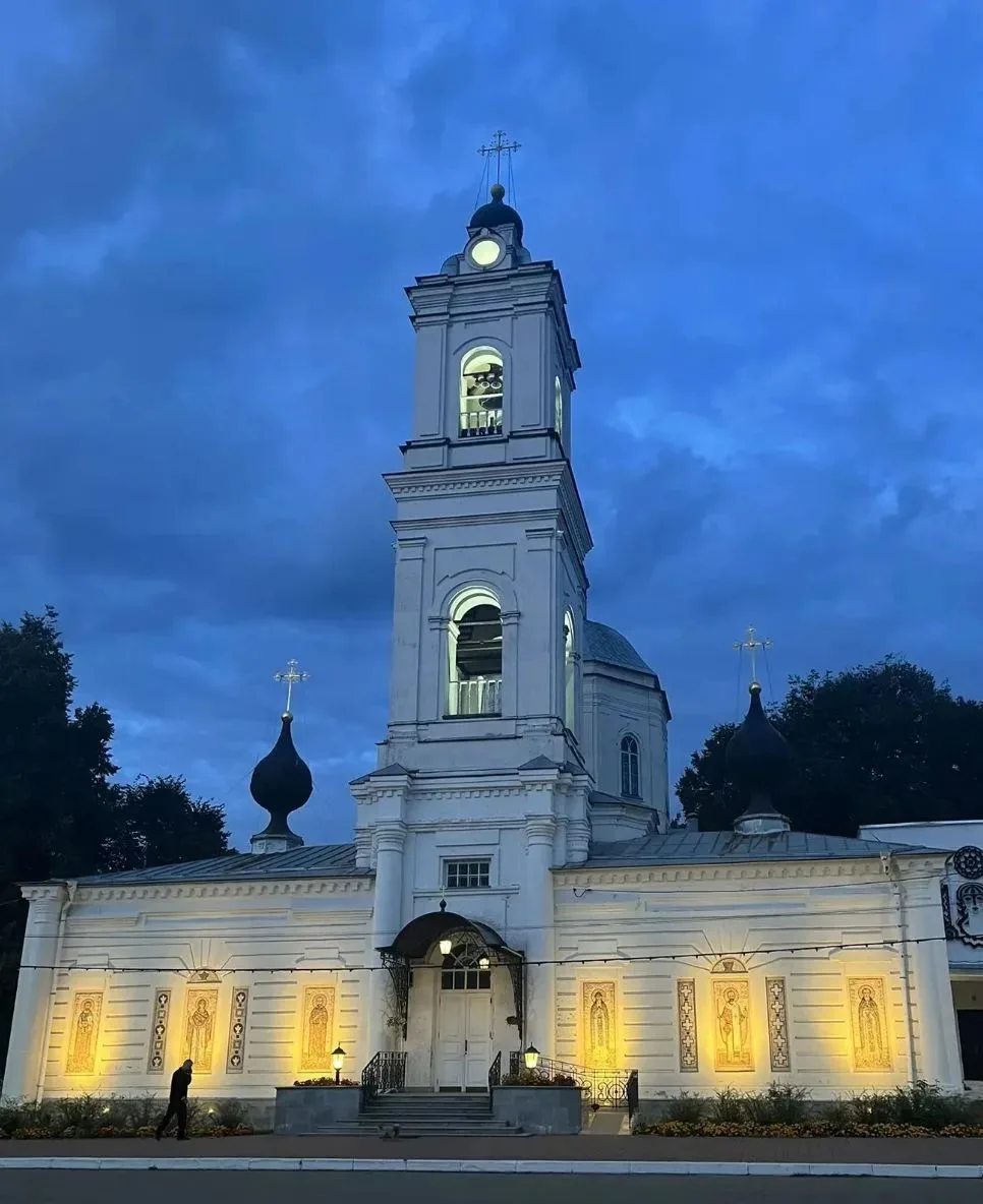 Соборно помолимся о живых и павших воинах, о нашем граде и Отечестве!