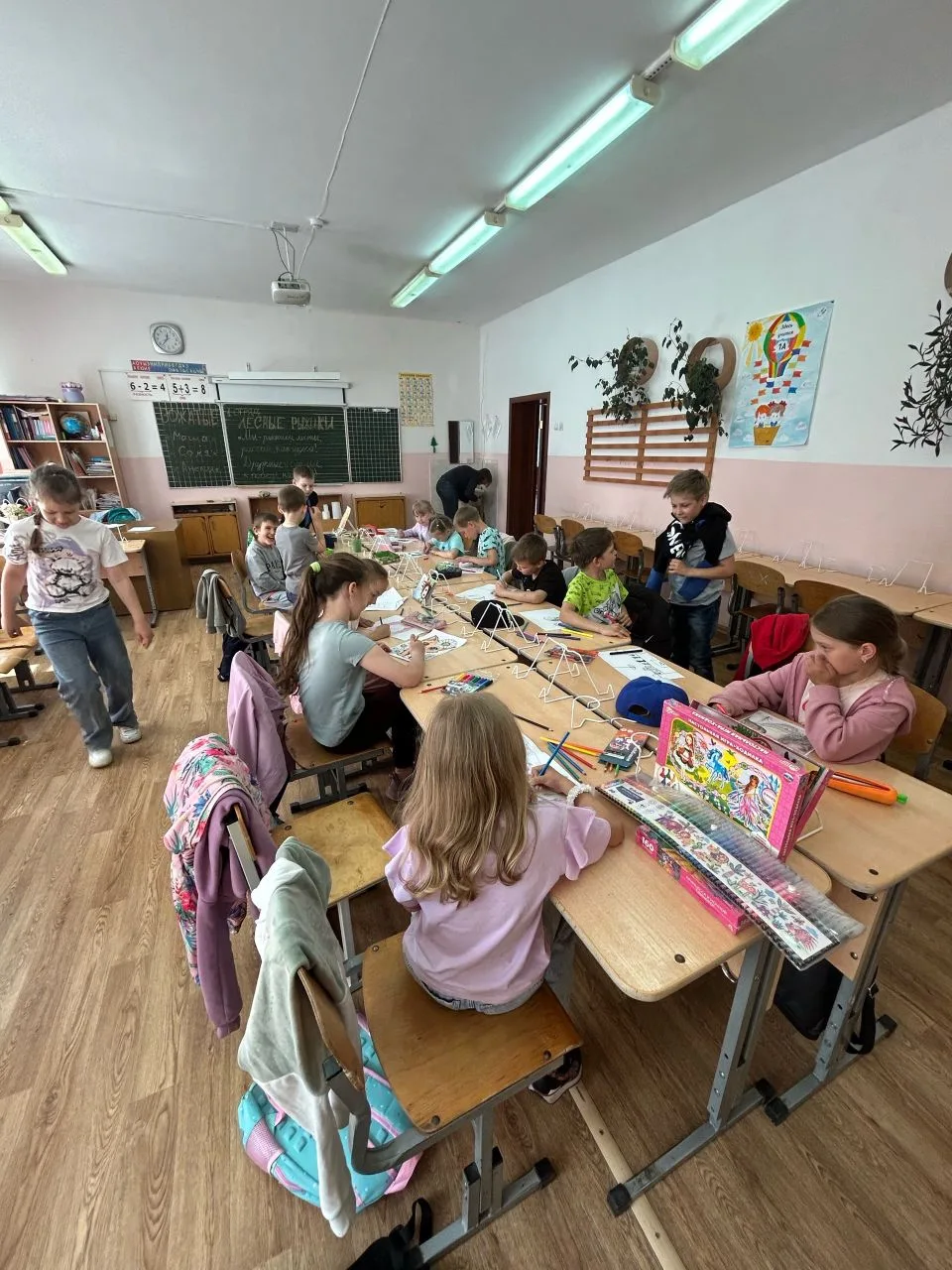 Первый день в лагере прошёл очень насыщенно, ярко, увлекательно😊☺