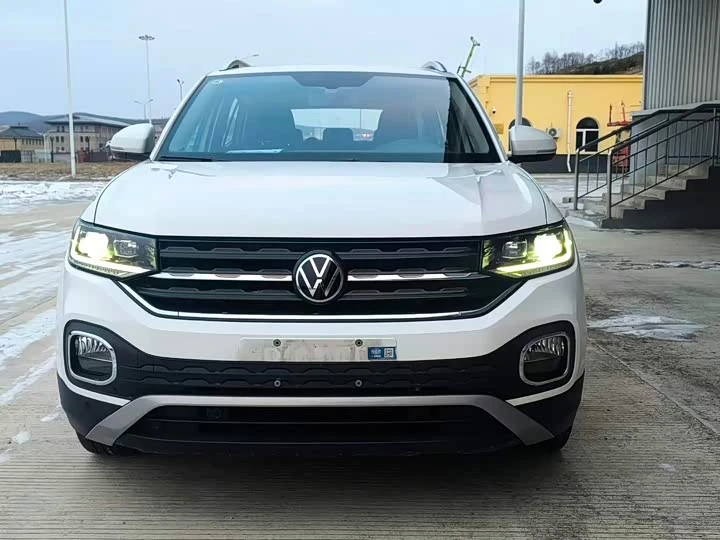 VW TACQUA 2023 200TSI DSG Yuezhilian Edition

2023\09
21,000 кm 
1,2Т 116 лс 
Есть все проверки

Цен